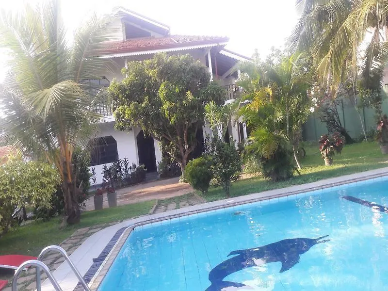 Green Village Negombo Guest house